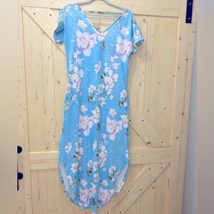 ❤️❤️Long Maxi Blue & Pink Floral Scoop Neck Cut Back Dress